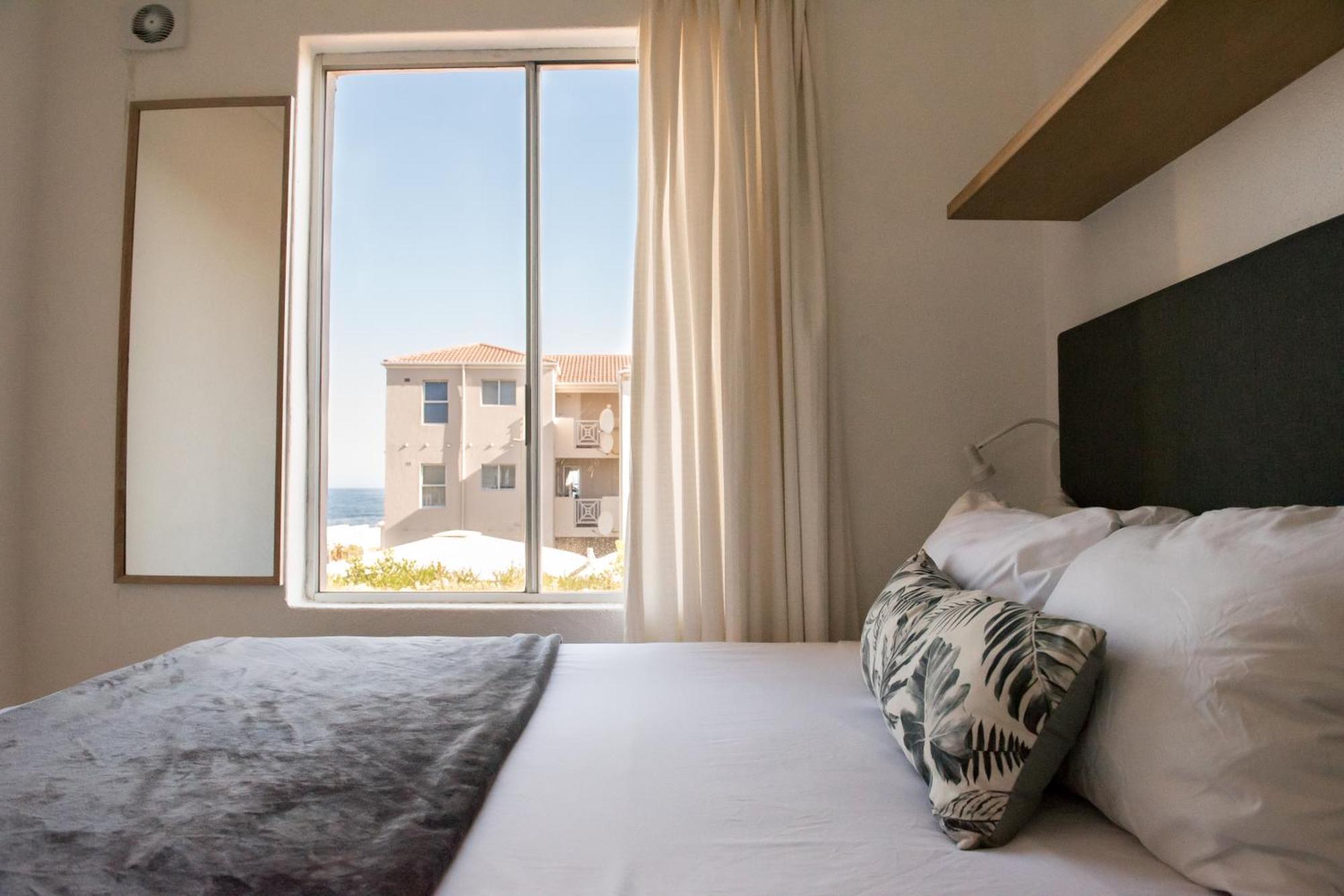 Appartamento Luxury @ The Ocean Hermanus Esterno foto